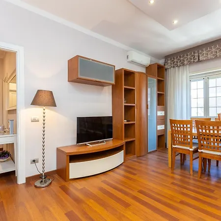 Apartment Altavilla By In Rome