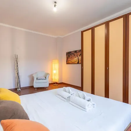 Altavilla By In Apartment